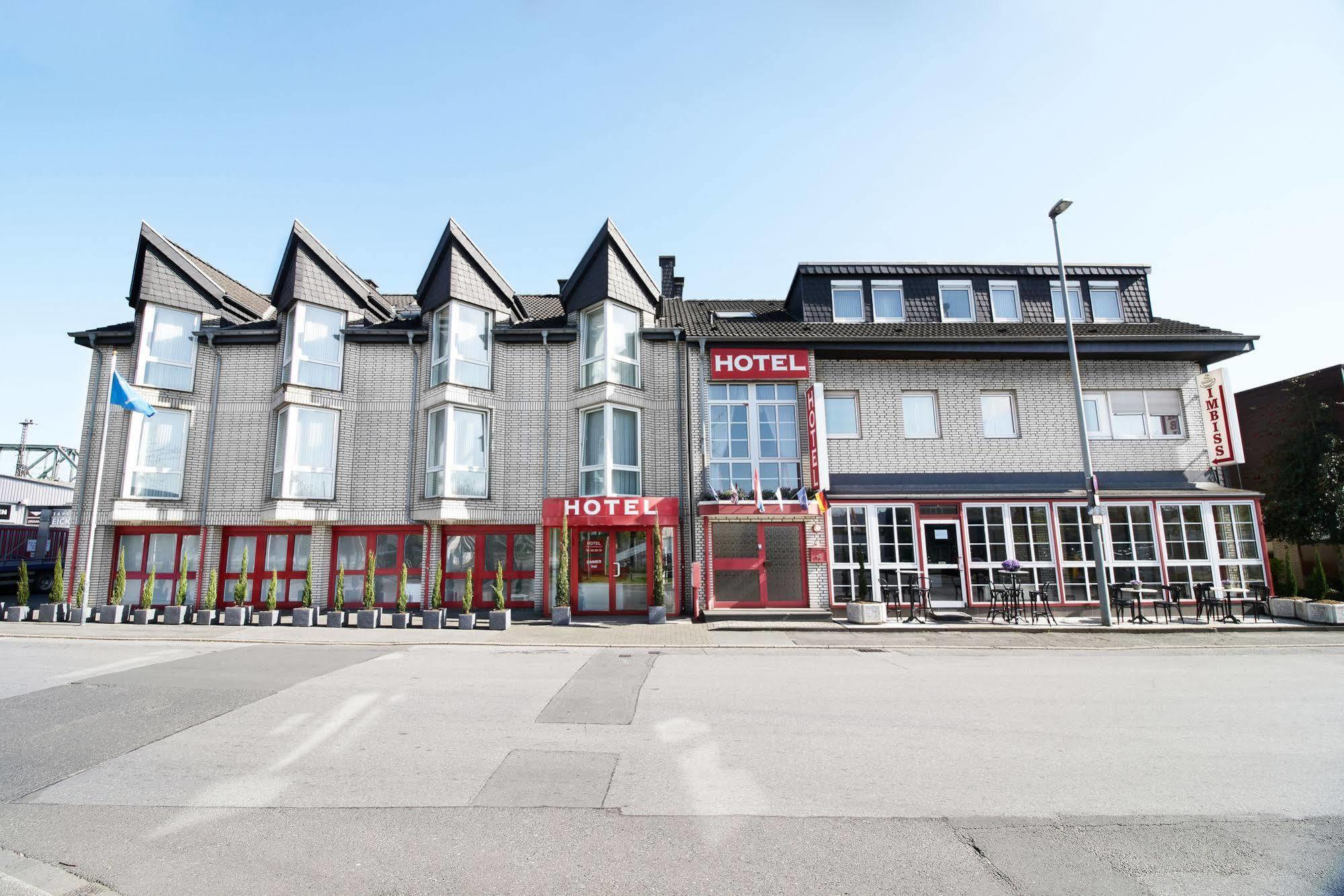 Hotel Zum Eisenhammer Oberhausen  Exterior photo